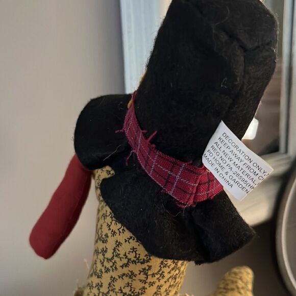 Farmhouse Color Rustic Multi-Fabric Thanksgiving Stuffed Turkey 19” Table Topper - Picture 15 of 16